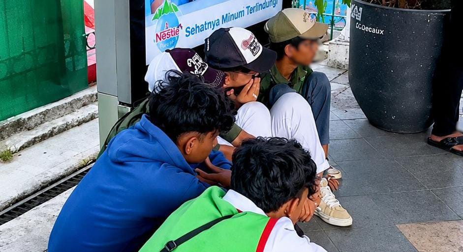 5 Pelajar Sukabumi Dicegat Saat Hendak Ikut Demo Jakarta