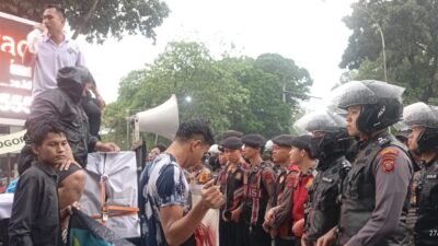 Bawa 9 Tuntutan, Mahasiswa Demo di Istana Bogor