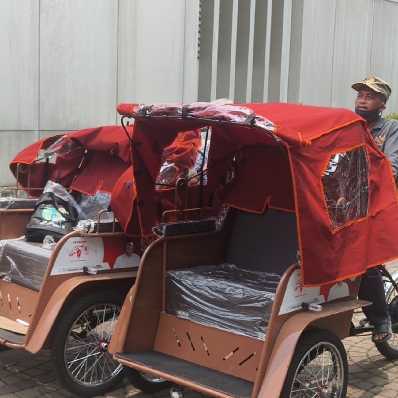 Becak listrik bantuan Presiden Prabowo untuk pengayuh lansia di Kota Bogor