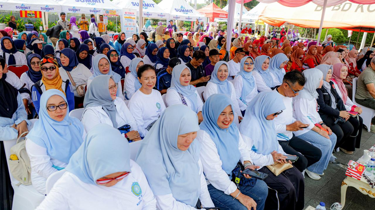 Bogor Siaga! 80 Kader PKK Dilatih Tangguh Hadapi Bencana 1 Pelatihan Gerakan Keluarga Sehat Tanggap dan Tangguh Bencana bagi kader TP PKK Kota Bogor di Plaza Balai Kota Bogor, 10 Oktober 2026.