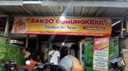 Bakso Urat Tulang Rangu Kuah Taichan andalan Bakso Gunung Kidul Taichan Bu Iwan di Kedung Badak, Tanah Sareal, Kota Bogor.