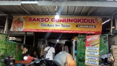 Viral di Bogor, Bakso Taichan Bu Iwan Laris Manis hingga Buka Lowongan Kerja 8 Bakso Urat Tulang Rangu Kuah Taichan andalan Bakso Gunung Kidul Taichan Bu Iwan di Kedung Badak, Tanah Sareal, Kota Bogor.
