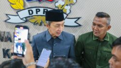 Wali Kota Bogor Dedie A. Rachim menyampaikan dukungan terhadap Raperda Kota Cerdas dan pembenahan sistem perparkiran dalam Rapat Paripurna DPRD Kota Bogor.