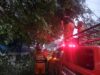 Hujan Angin di Bogor Utara, Dahan Kedondong Patah Ganggu Jalan ke Talang