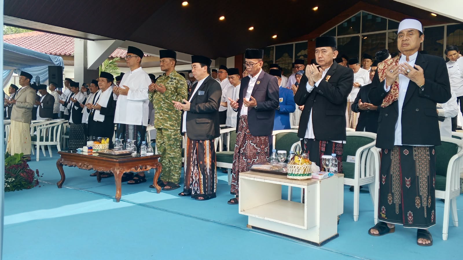 Hari Santri 2026, Pemkab Bogor Optimalkan Perhatian untuk Guru Ngaji 1 Bupati Bogor Rudy Susmanto memimpin peringatan Hari Santri Nasional 2026 di Lapangan Tegar Beriman, Cibinong.