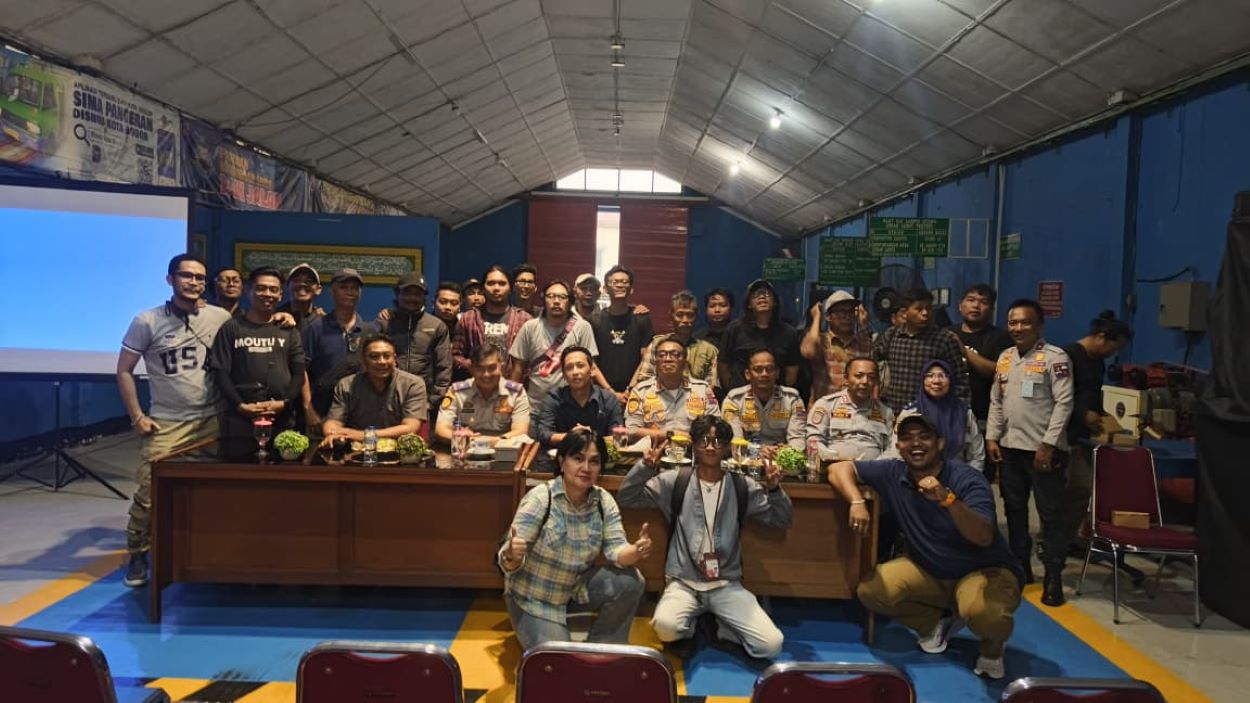 Gandeng PWI dan Diskominfo, Kadishub Kota Bogor Paparkan 3 Aspek Utama Penataan Transportasi 1 Kepala Dishub Kota Bogor Sujatmiko Baliarto memaparkan grand design penataan transportasi perkotaan bersama Diskominfo dan PWI Kota Bogor.