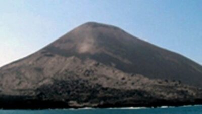 26 Kali Erupsi! Anak Krakatau Naik ke Level Siaga