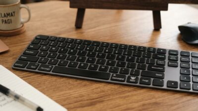 Bukan Acak! Ini Sejarah Keyboard QWERTY yang Jarang Diketahui